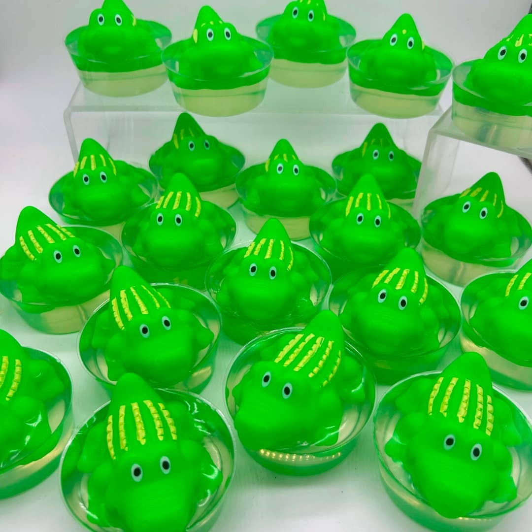 alligator-glow-toy-soap group of many 